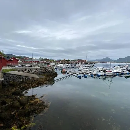 Fisherman's Cabin, Lofoten - 30 Dykkerbua Holiday home Ballstad